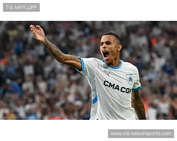 马赛前锋格林伍德多次威胁射门,均被里尔门将奥泽尔神勇扑出。